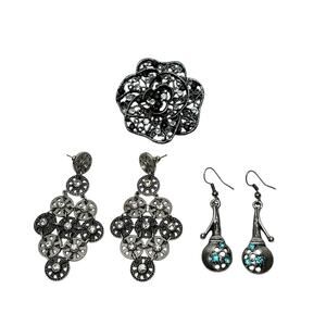 Jewelry Lot Brooch Earrings Dangle Pierced Gunmetal Gray Silver Tone Rhinestones